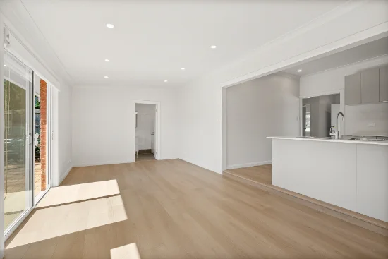 209 Terry Street, Connells Point, NSW 2221 - For Rent
