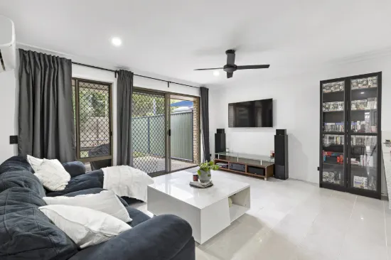 21/1 Archipelago Street, Pacific Pines, Qld 4211-Image