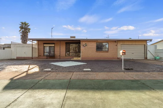21 Aikman Crescent, Whyalla Norrie, SA 5608