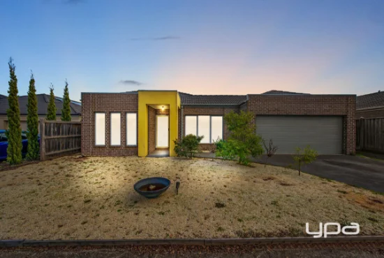21 Amaryllis Parade, Tarneit, Vic 3029 - For Rent