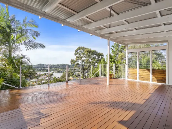 21 Attadale Court, Elanora, Qld 4221