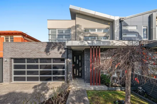 21 Balmoral Avenue, Strathmore, Vic 3041