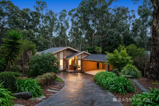 21 Balmoral Circuit, Eltham, Vic 3095