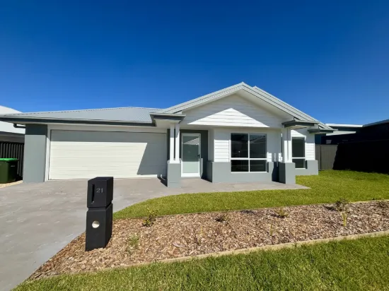 21 Basil Street, Moonee Beach, NSW 2450