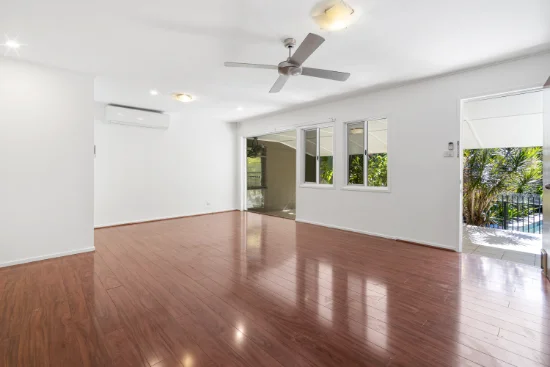 21 Belsize Street, Kenmore, Qld 4069