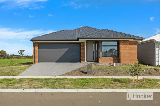 21 Blake Avenue, Paynesville, Vic 3880