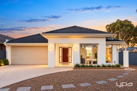 21 Boathouse Place, Sanctuary Lakes, Vic 3030
