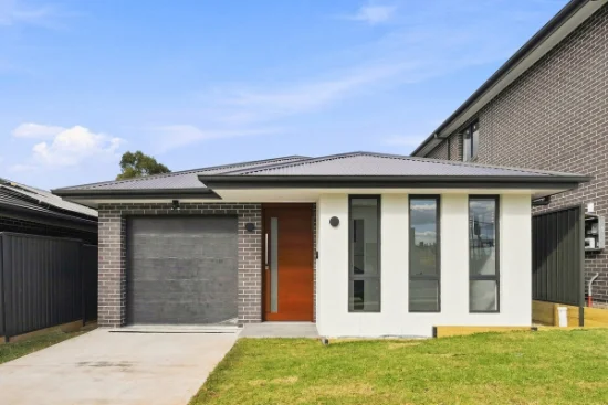 21 Butcherbird Lane, Austral, NSW 2179