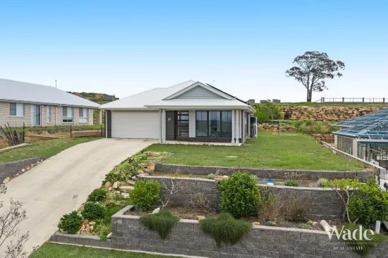21 Chant Drive, Rosenthal Heights, Qld 4370