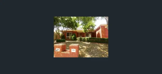 21 Claremont Glen, Berwick, Vic 3806