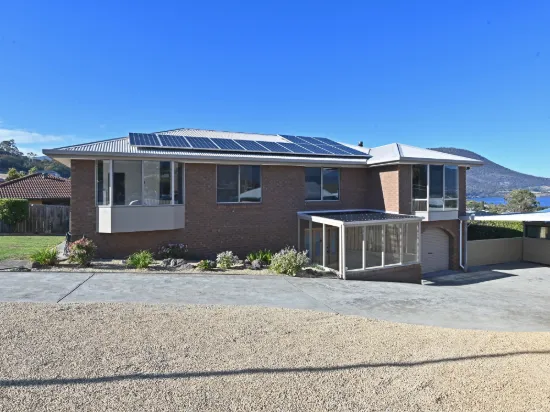 21 Clives Avenue, Old Beach, Tas 7017