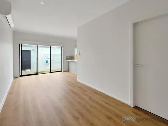 21 Corinth Street, Manor Lakes, Vic 3024