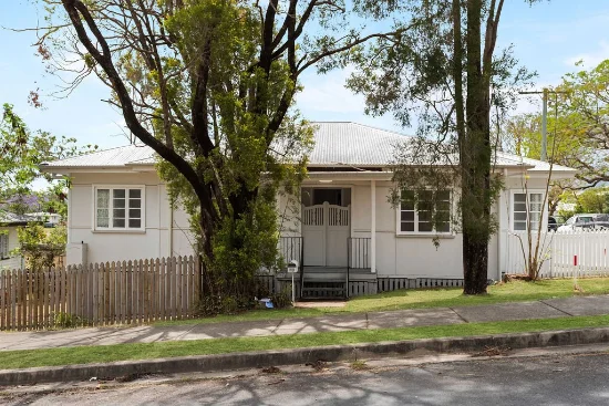 21 Creek St, Bundamba, Qld 4304