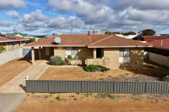 21 Dall Street, Quairading, WA 6383