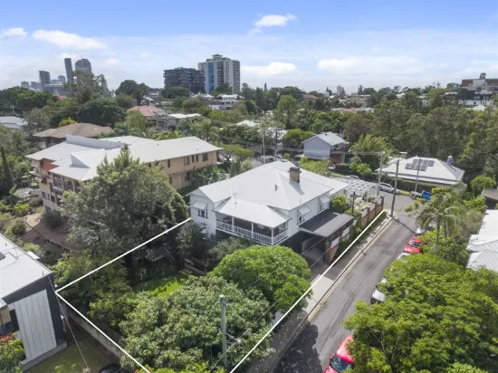 21 Dauphin Terrace, Highgate Hill, Qld 4101