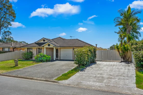 21 Drysdale Crescent, Metford, NSW 2323