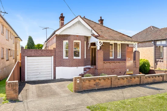 21 Duke Street, Campsie, NSW 2194 - For Rent