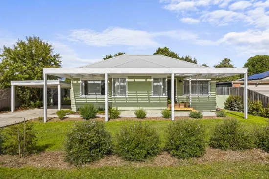21 Edols Street, Ballan, Vic 3342