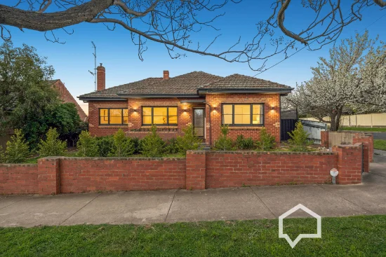 21 Ellis Street, Flora Hill, Vic 3550
