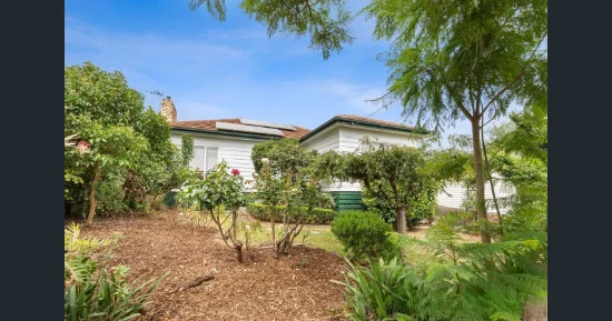 21 Eram Road, Box Hill North, Vic 3129 - For Rent