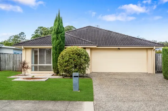 21 Forest Pines Boulevard, Forest Glen, Qld 4556