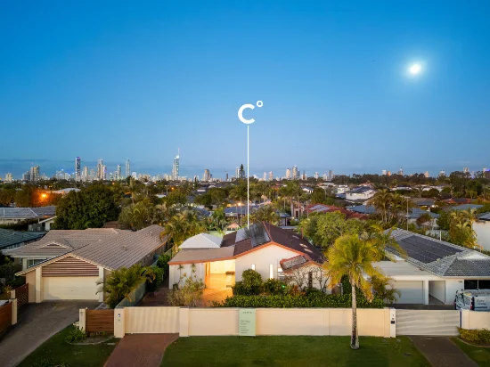 21 Forster Avenue, Sorrento, Qld 4217
