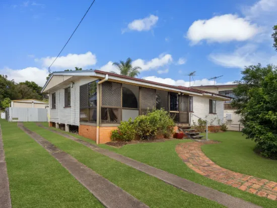 21 Harding Street, Raceview, Qld 4305