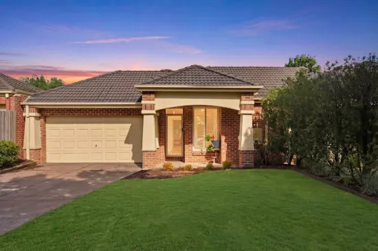 21 John Fisher Drive, Berwick, Vic 3806