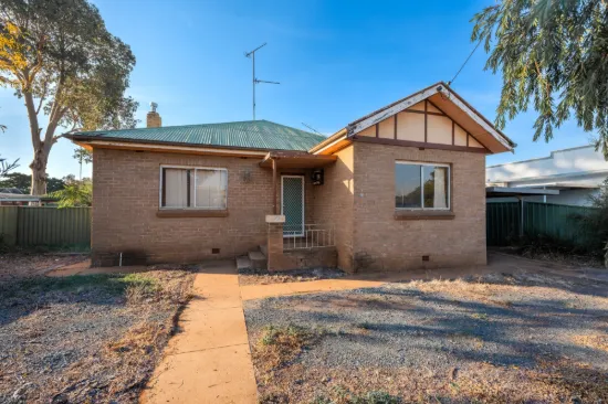 21 Main Street, West Wyalong, NSW 2671