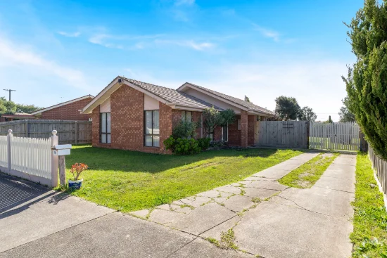 21 Manningtree Parade, Craigieburn VIC 3064-Image