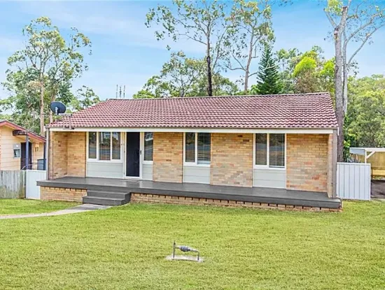 21 Middle Point Road, Bolton Point NSW 2283-Image
