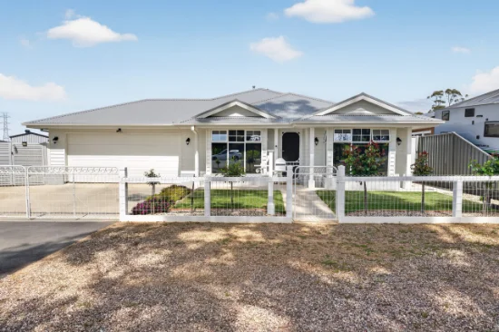 21 Norelle Crescent, Golden Square, Vic 3555 - For Sale