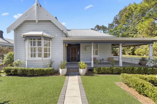21 Paterson Road, Bolwarra, NSW 2320