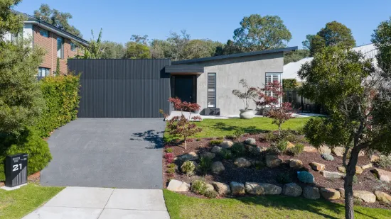 21 Peter Chance Crescent, Langwarrin, Vic 3910