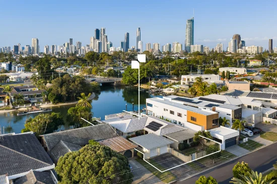 21 Rapallo Avenue, Isle Of Capri, Qld 4217