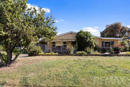 21 Raye Street, Tolland, NSW 2650