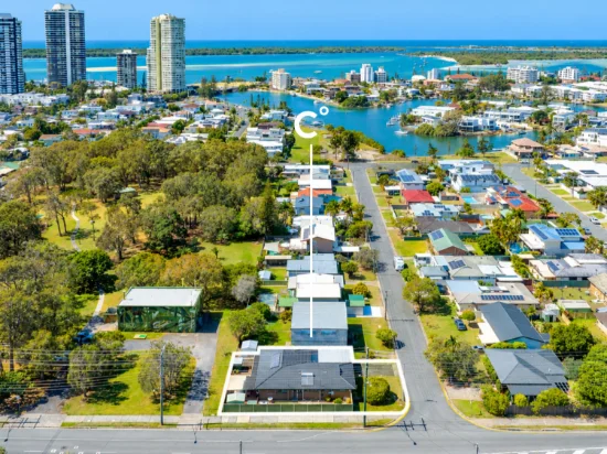 21 Saint Nicholas Street, Runaway Bay, Qld 4216
