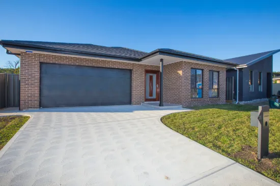 21 Santa Fe Close, Cameron Park, NSW 2285
