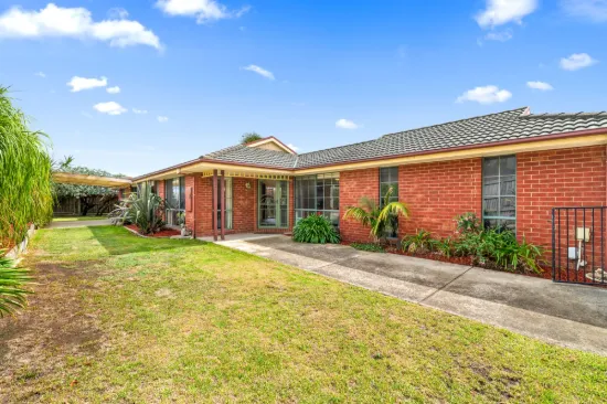 21 Scarborough Avenue, Cranbourne West, Vic 3977