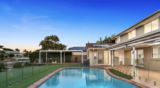 21 Seabreeze Street, Paradise Point, Qld 4216 - For Rent