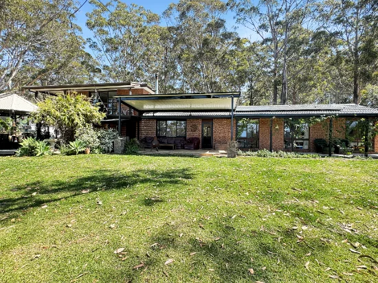 21 Shallow Bay Rd, Coomba Bay, NSW 2428