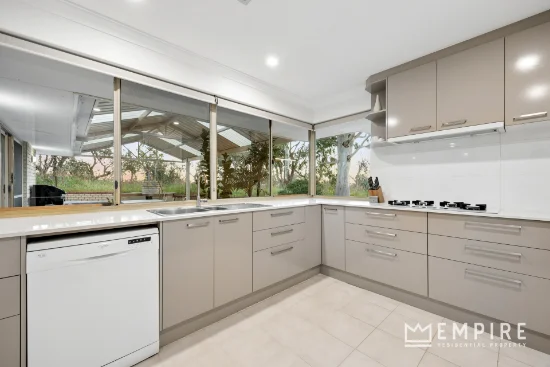 21 Sierra Chase, Leeming, WA 6149