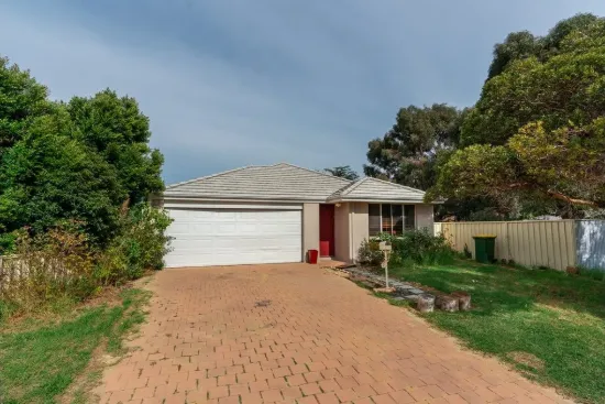 21 Silverhill Loop, Seville Grove, WA 6112