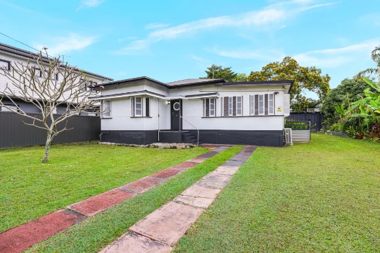 21 Smith Street, Cairns North, Qld 4870 - For Rent