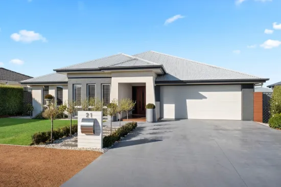 21 St Aubyn Road, Goulburn, NSW 2580