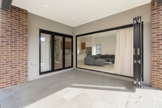 21 Stables Circuit, Doncaster, Vic 3108-Image