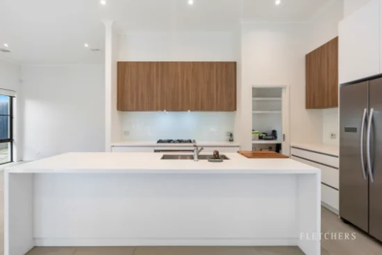 21 Stables Circuit, Doncaster, Vic 3108-Image