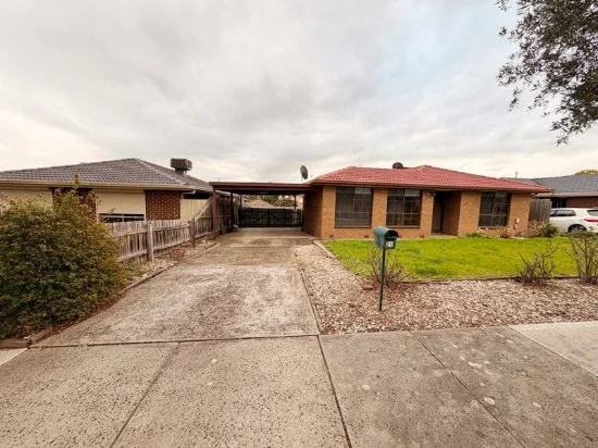 21 Strickland Av, Mill Park, Vic 3082