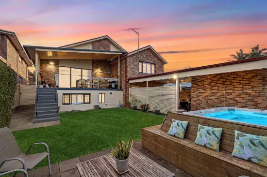 21 Waratah Parade, Narraweena, NSW 2099