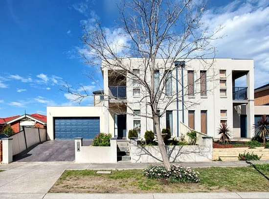 21 Wattleview Road, Roxburgh Park, Vic 3064 - For Rent